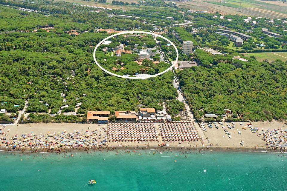 Affittacamere Floramare Marina Di Bibbona Exterior foto